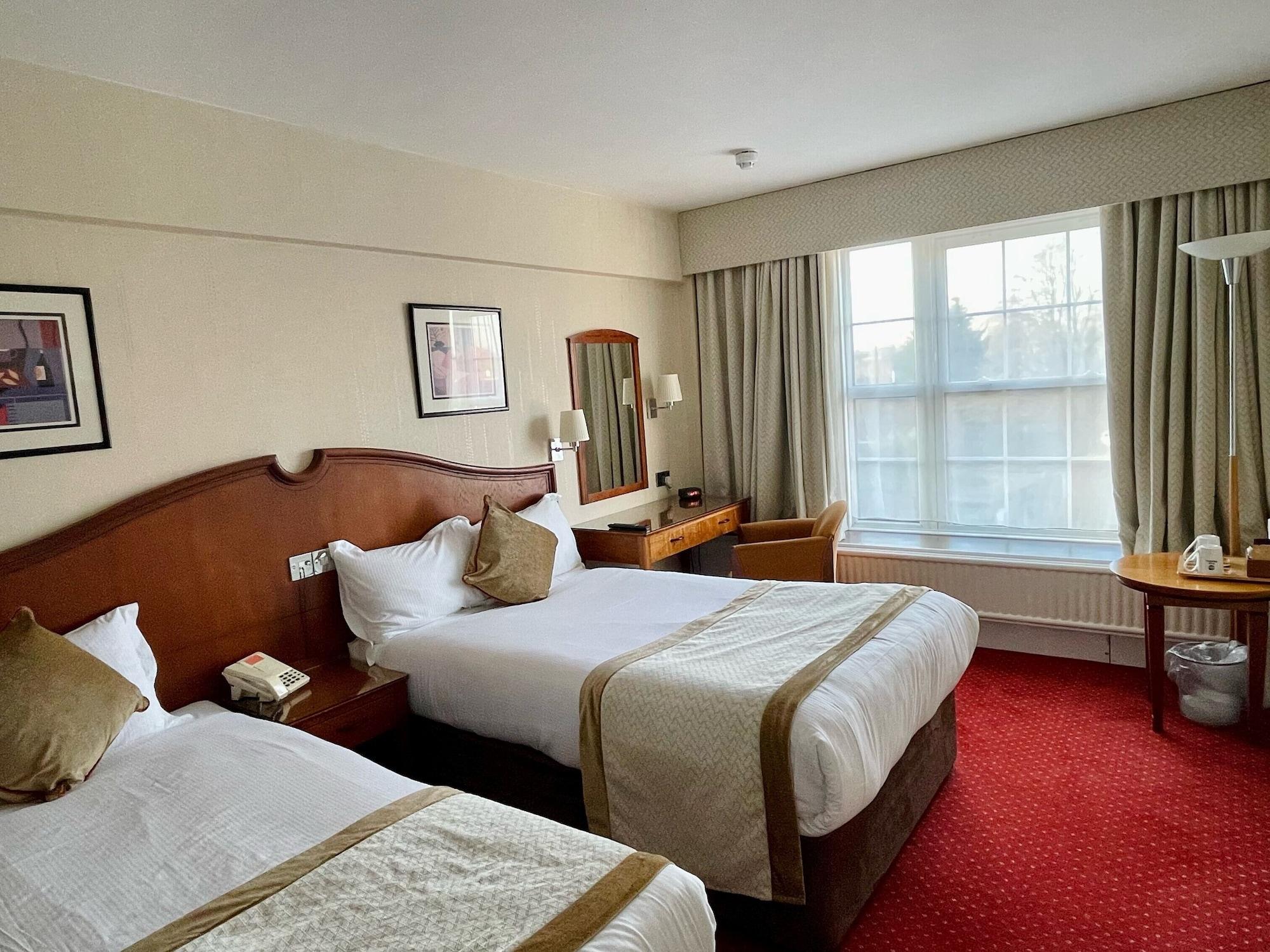 Best Western Homestead Court Hotel Welwyn Garden City Esterno foto