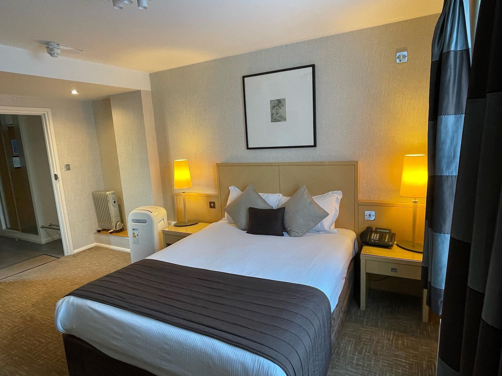 Best Western Homestead Court Hotel Welwyn Garden City Esterno foto