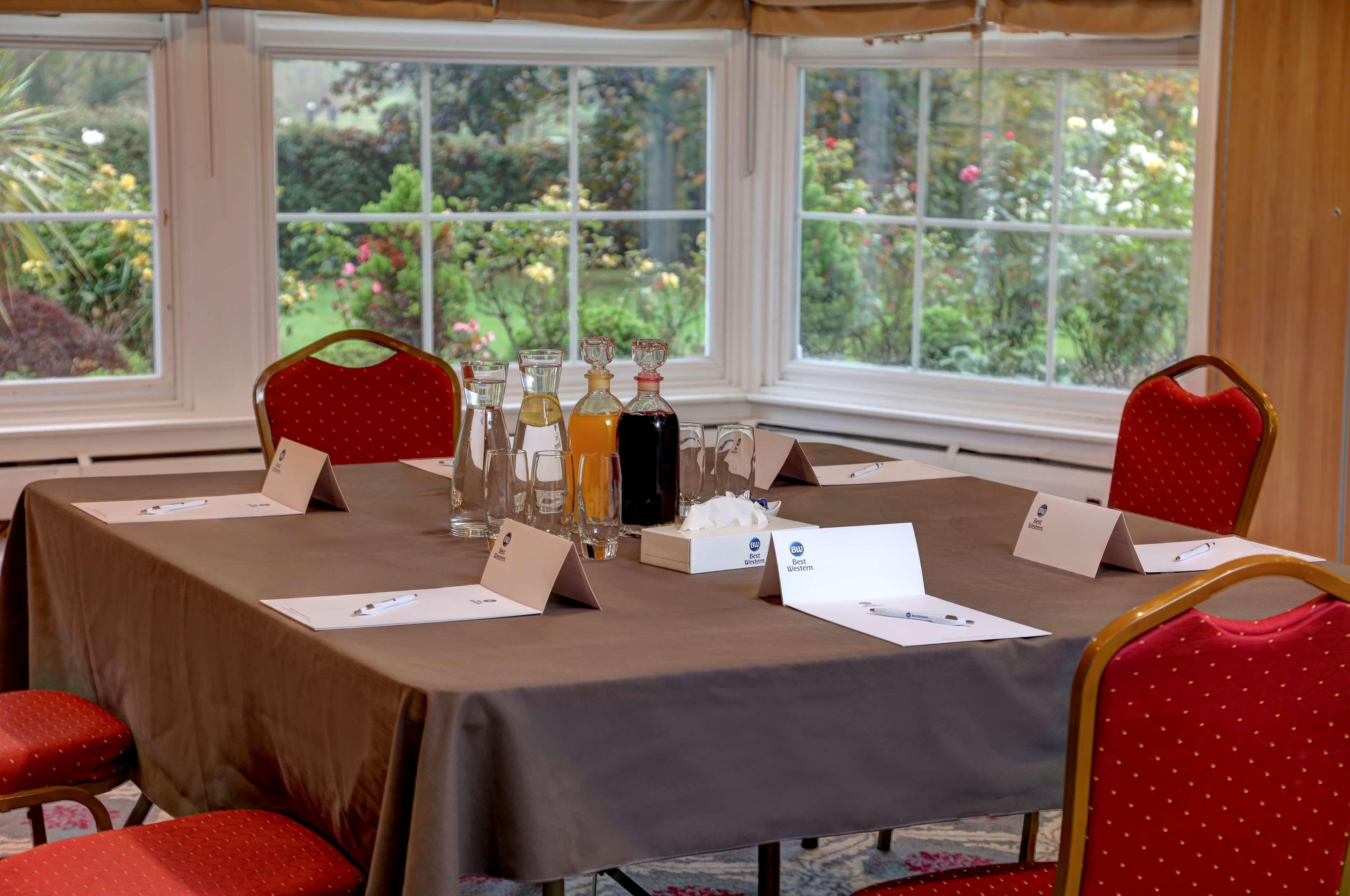 Best Western Homestead Court Hotel Welwyn Garden City Esterno foto