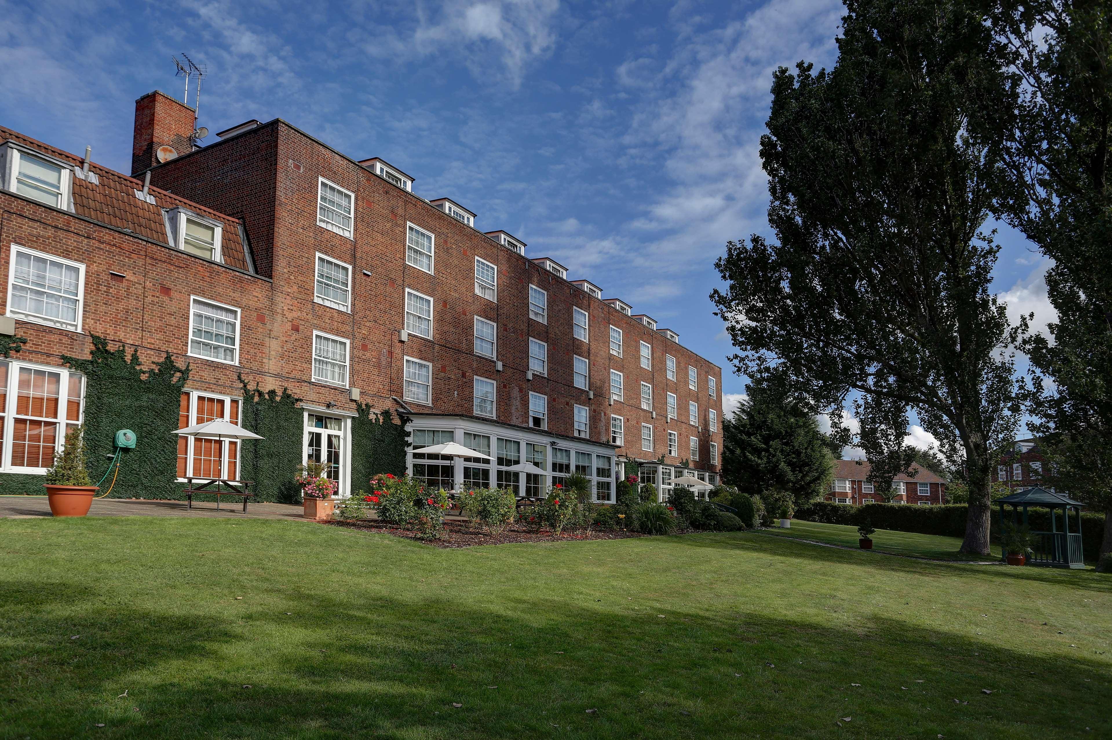 Best Western Homestead Court Hotel Welwyn Garden City Esterno foto