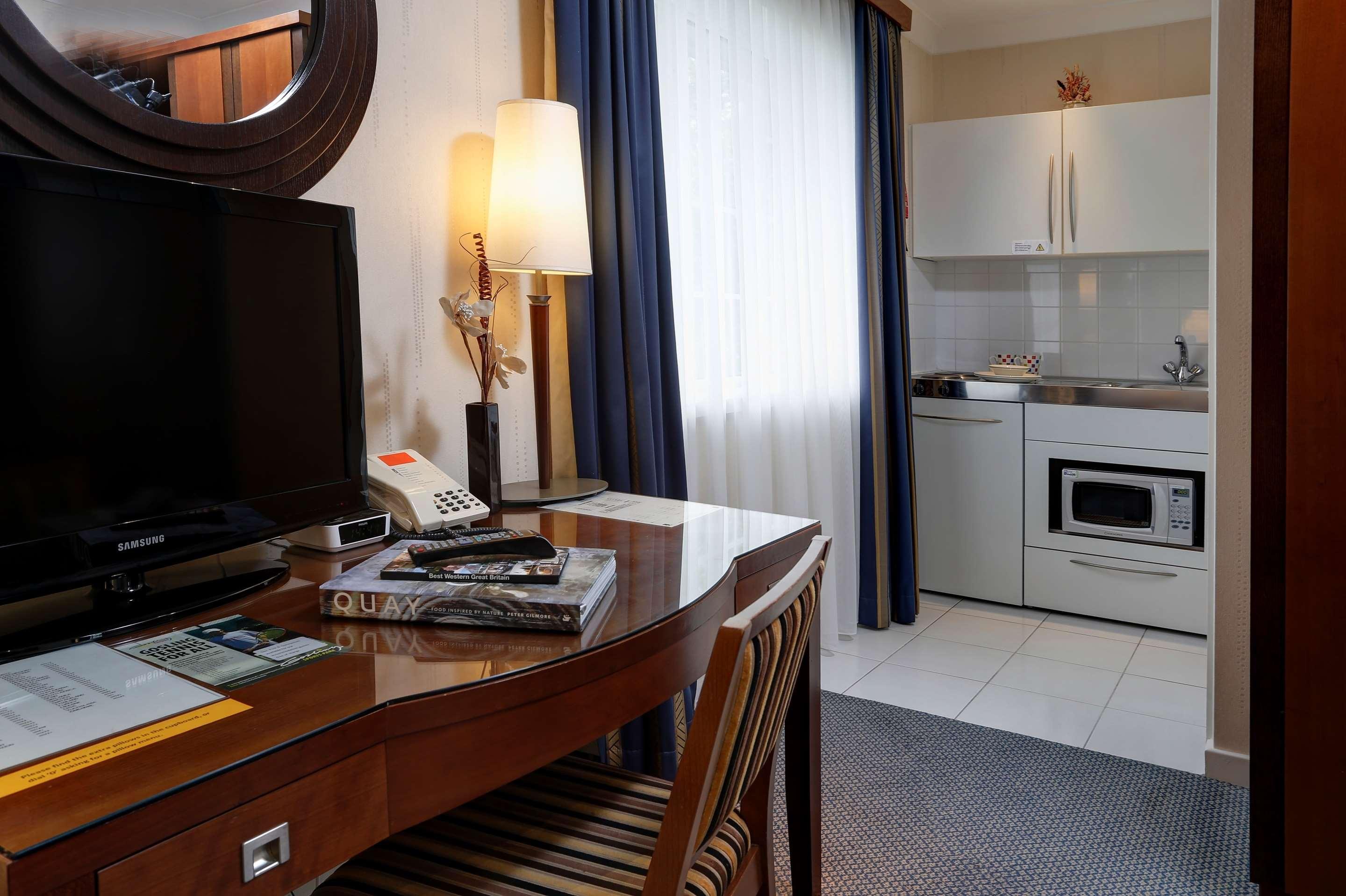 Best Western Homestead Court Hotel Welwyn Garden City Esterno foto