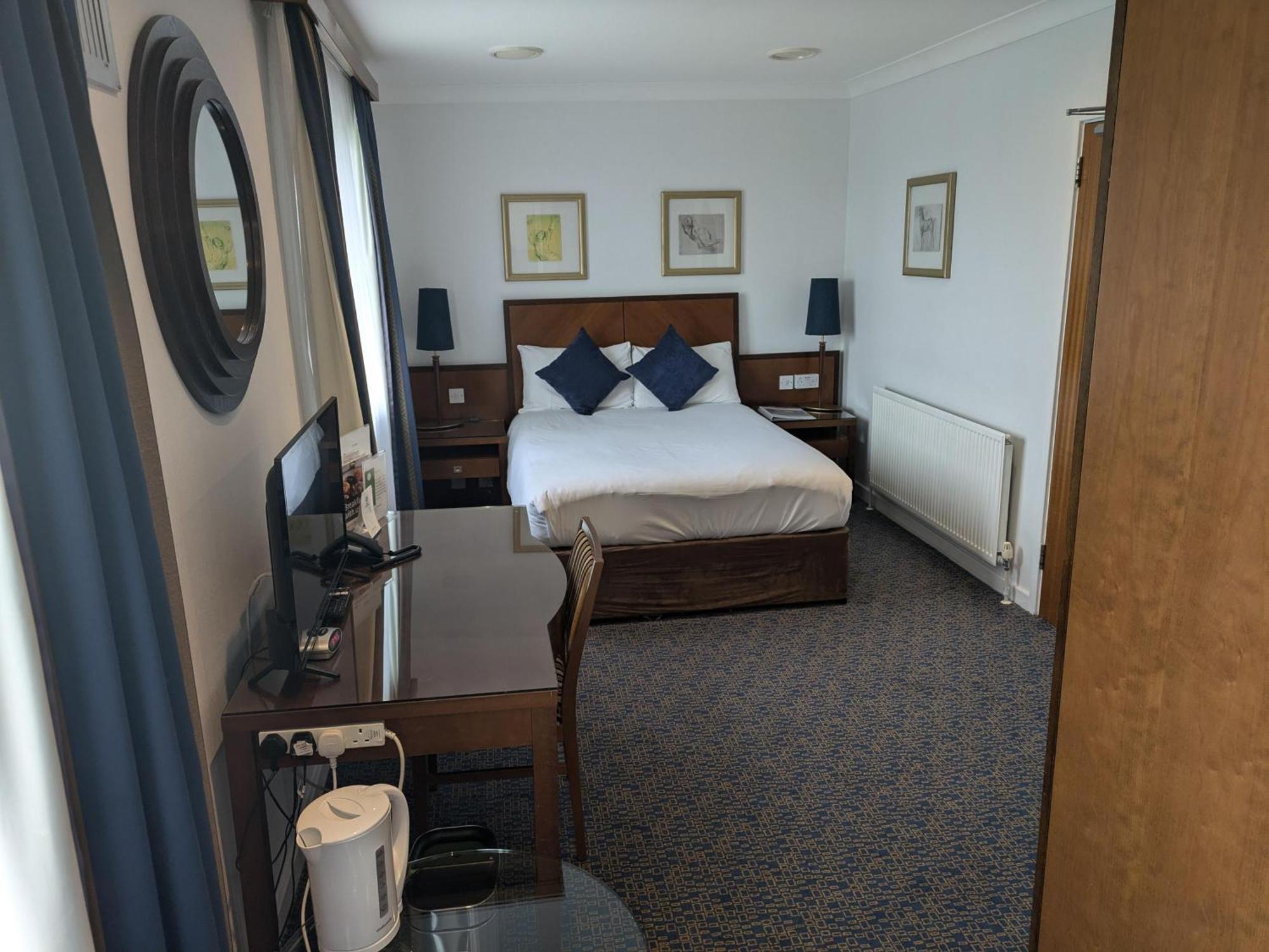 Best Western Homestead Court Hotel Welwyn Garden City Esterno foto