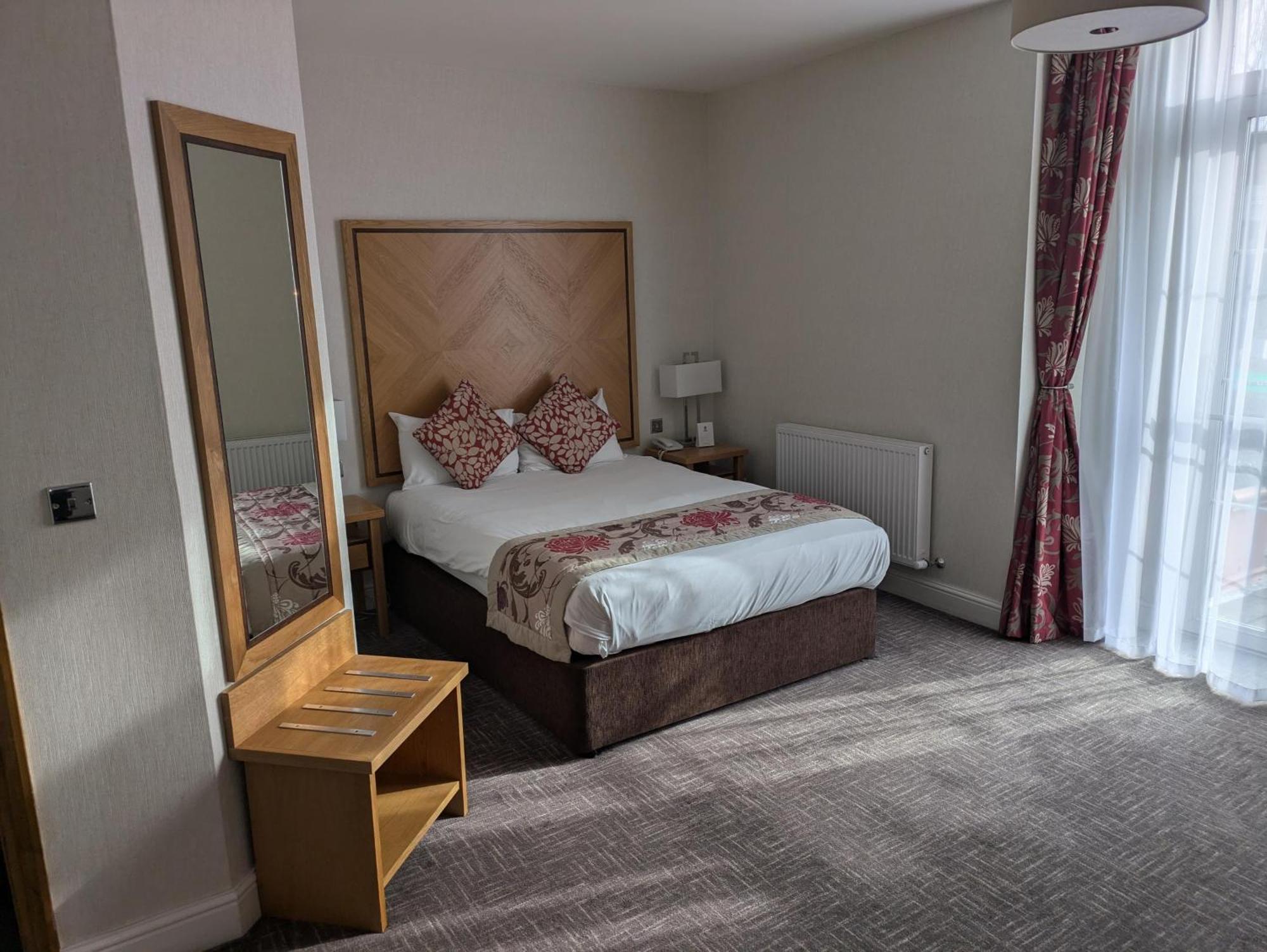 Best Western Homestead Court Hotel Welwyn Garden City Esterno foto