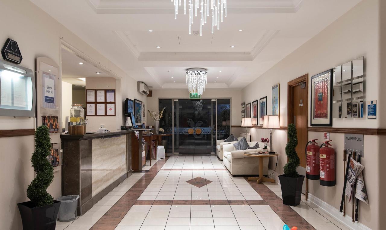 Best Western Homestead Court Hotel Welwyn Garden City Esterno foto